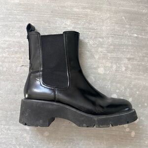 Camper Black leather chelsea boots, platform sole, sz 42